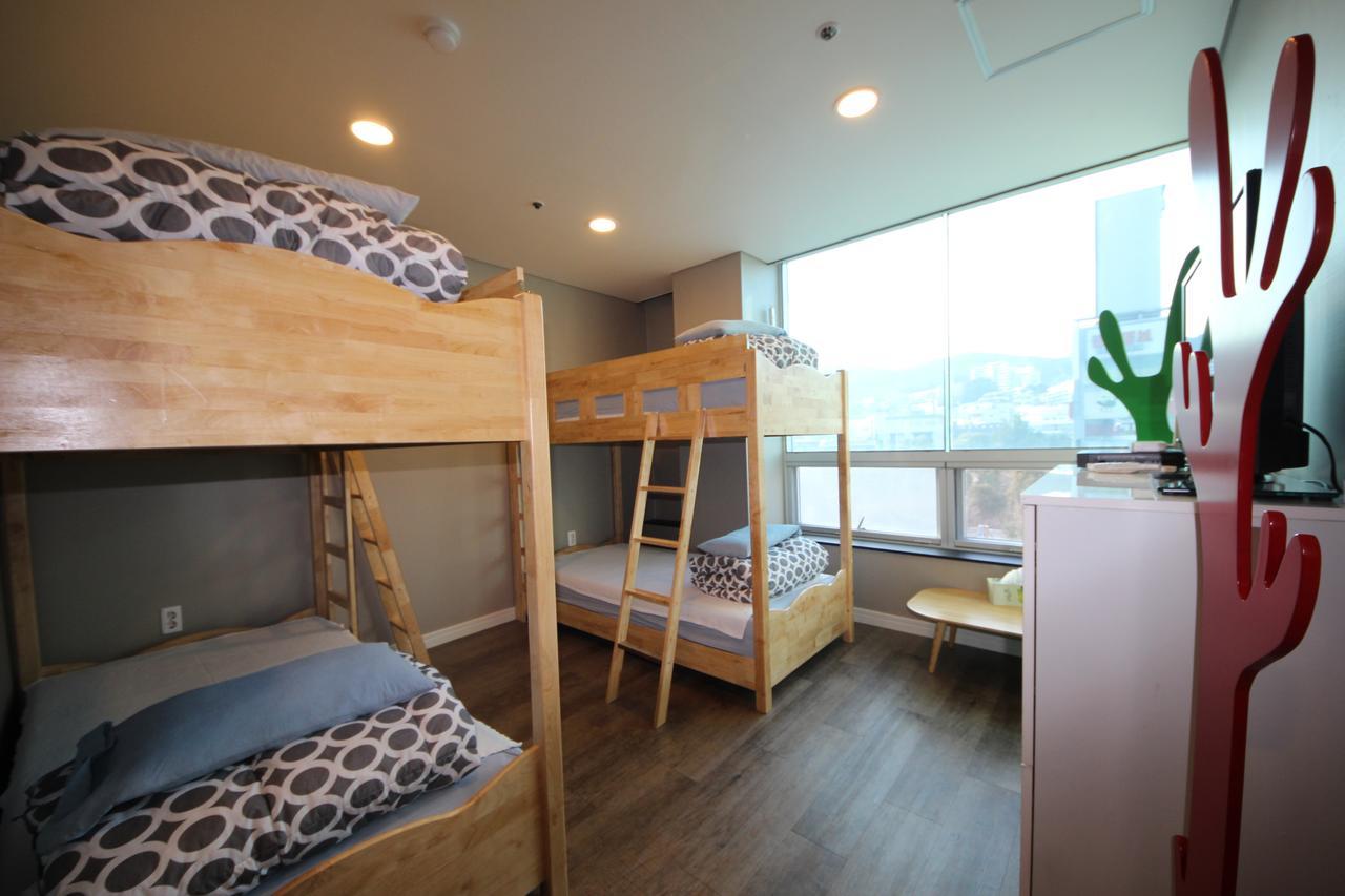 Hostel The New Day Busan Exterior photo